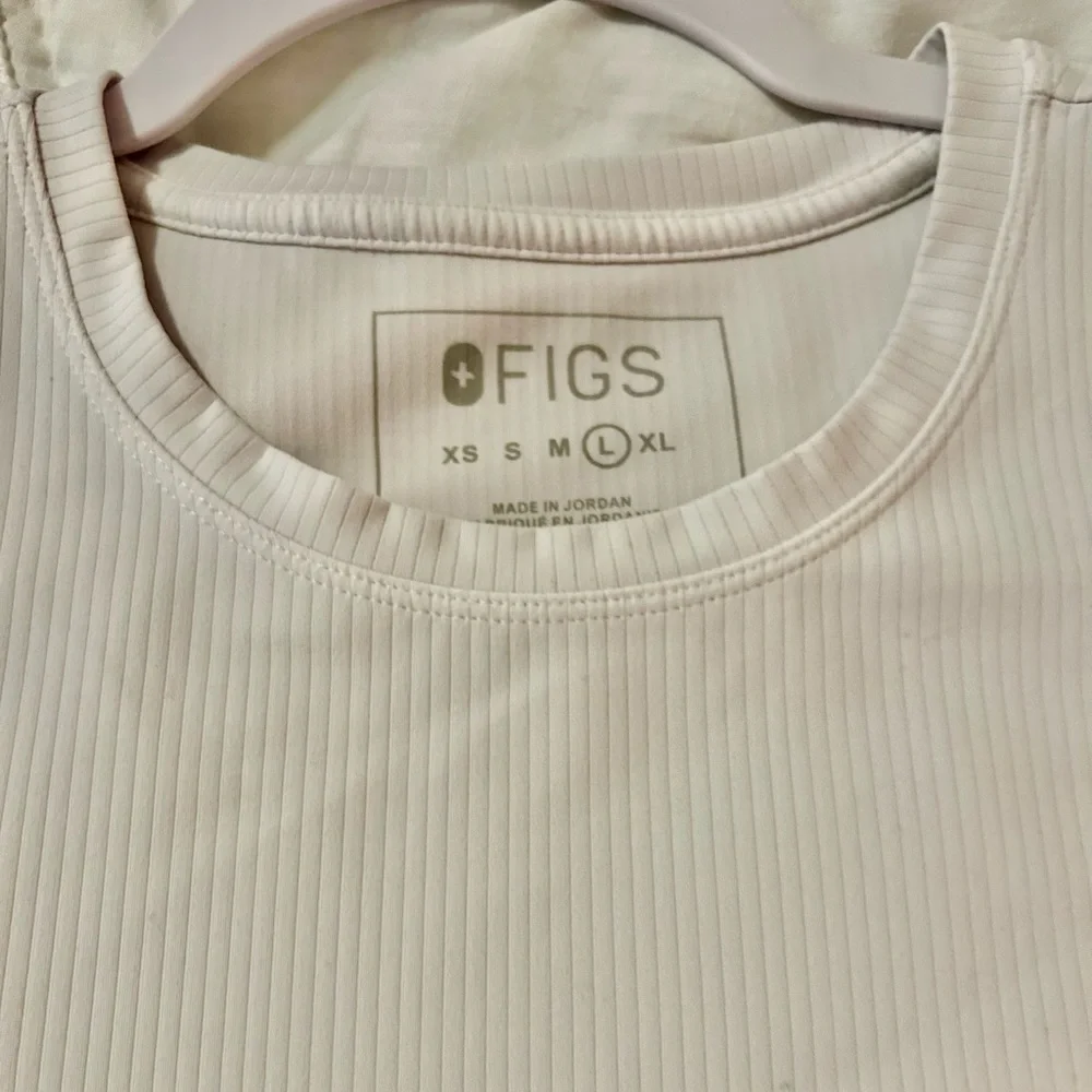 Figs Long-sleeve Under scrub Top - Picture 4 of 5